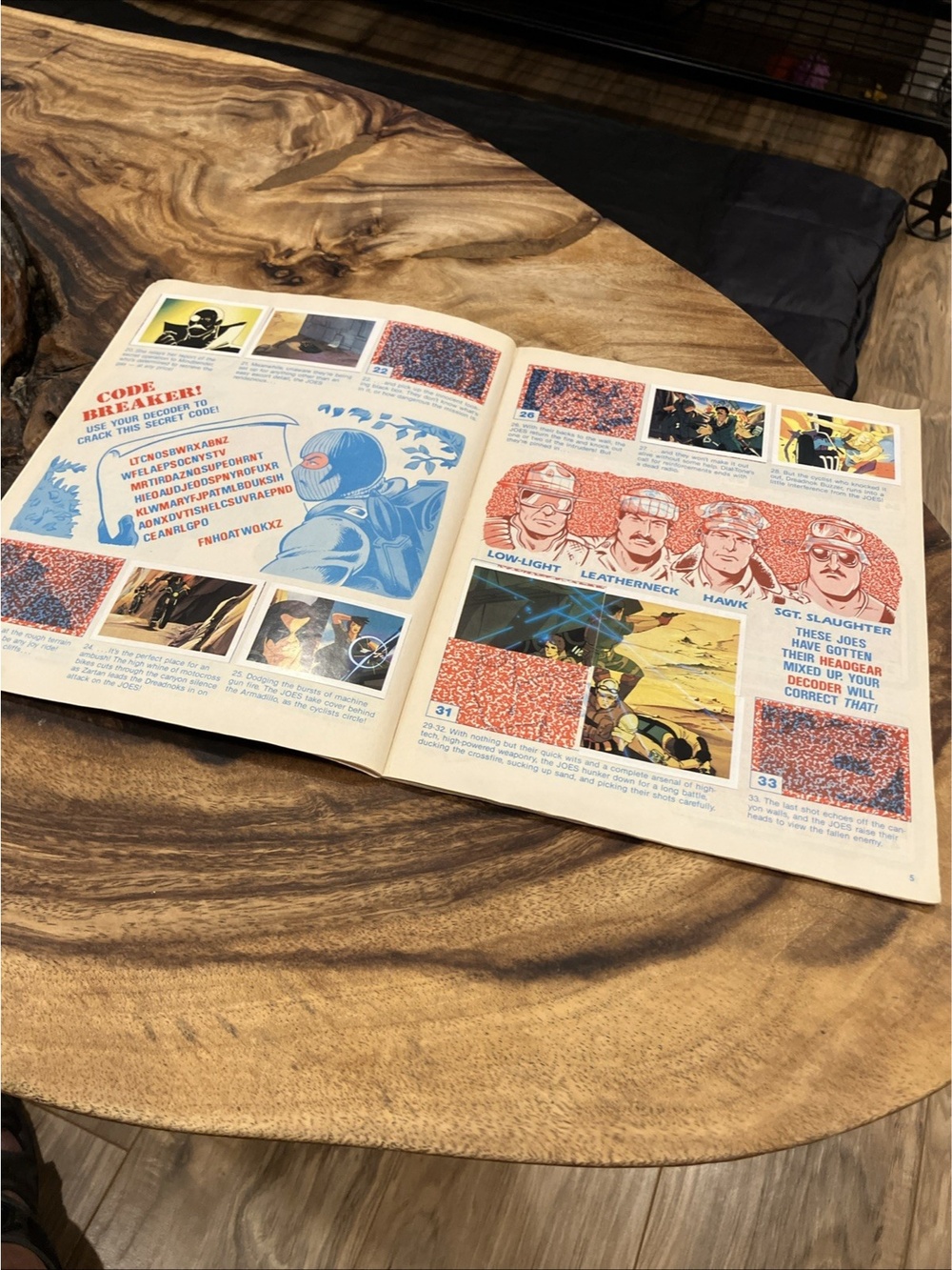 1986 Hasbro G.I. Joe Sticker Collector's Album W/Decoder ( Incomplete) - Picture 7 of 16